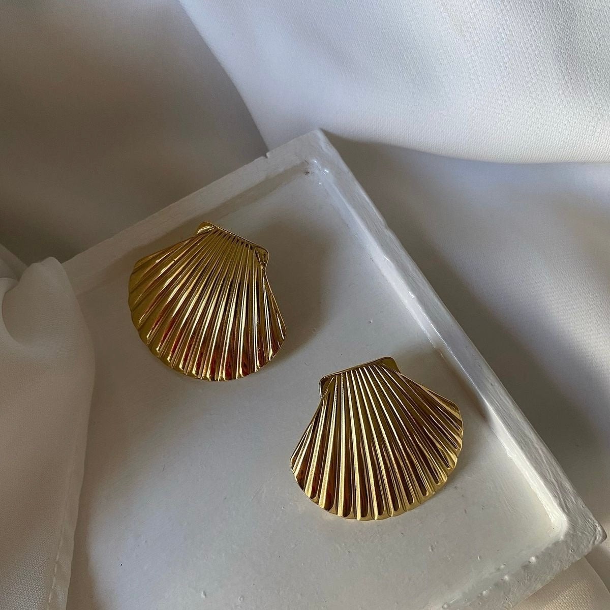 Sea Earrings Gold