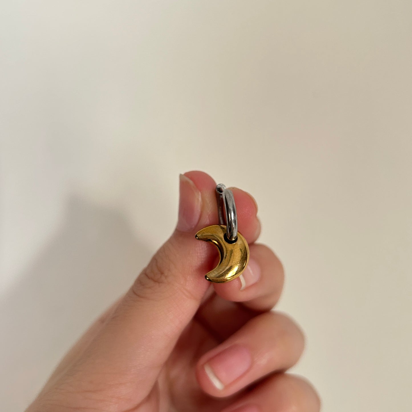 Crescent Duotone Hoops