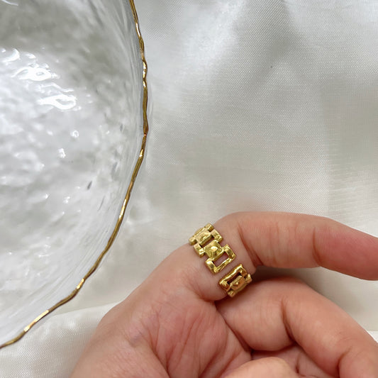 Tess Ring