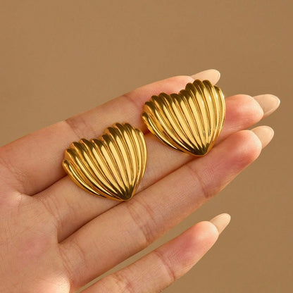 Love Earrings Gold